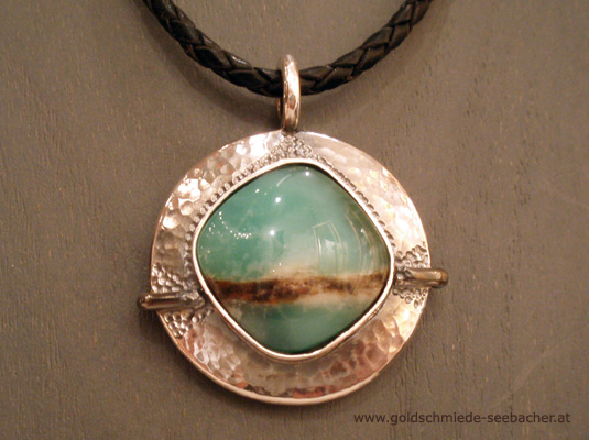 Chrysoprasanh&auml;nger