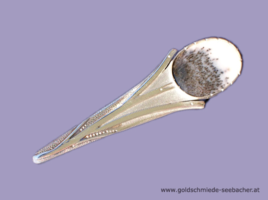 Silberbrosche