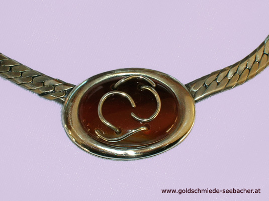 Collier mit Karneol