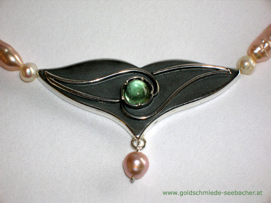 Silbercollier mit Turmalin