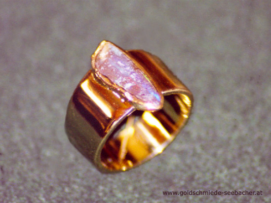 Ring mit Opal